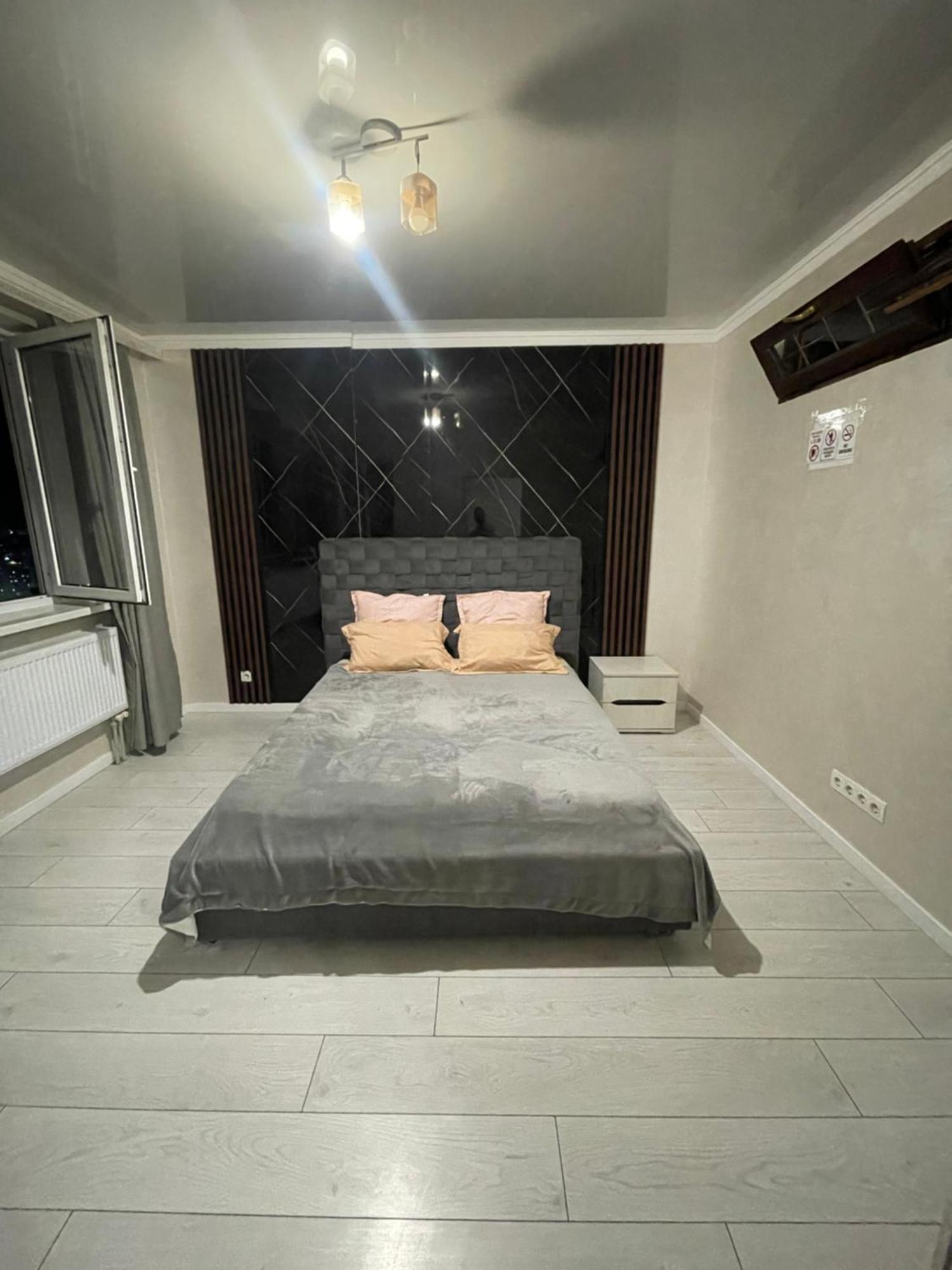 3-room Altyn Bulak 1 Apartment