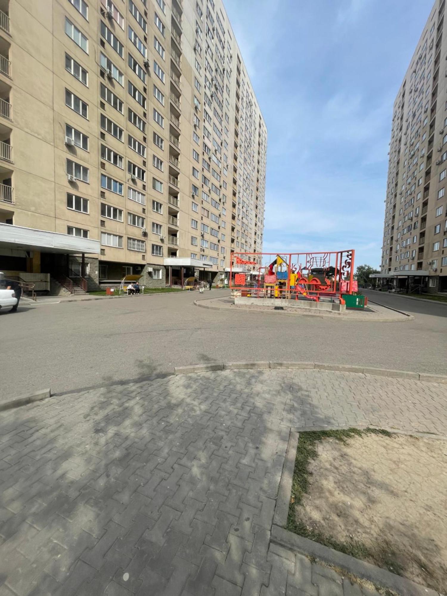 Apartment 3-room Altyn Bulak 1 Almaty